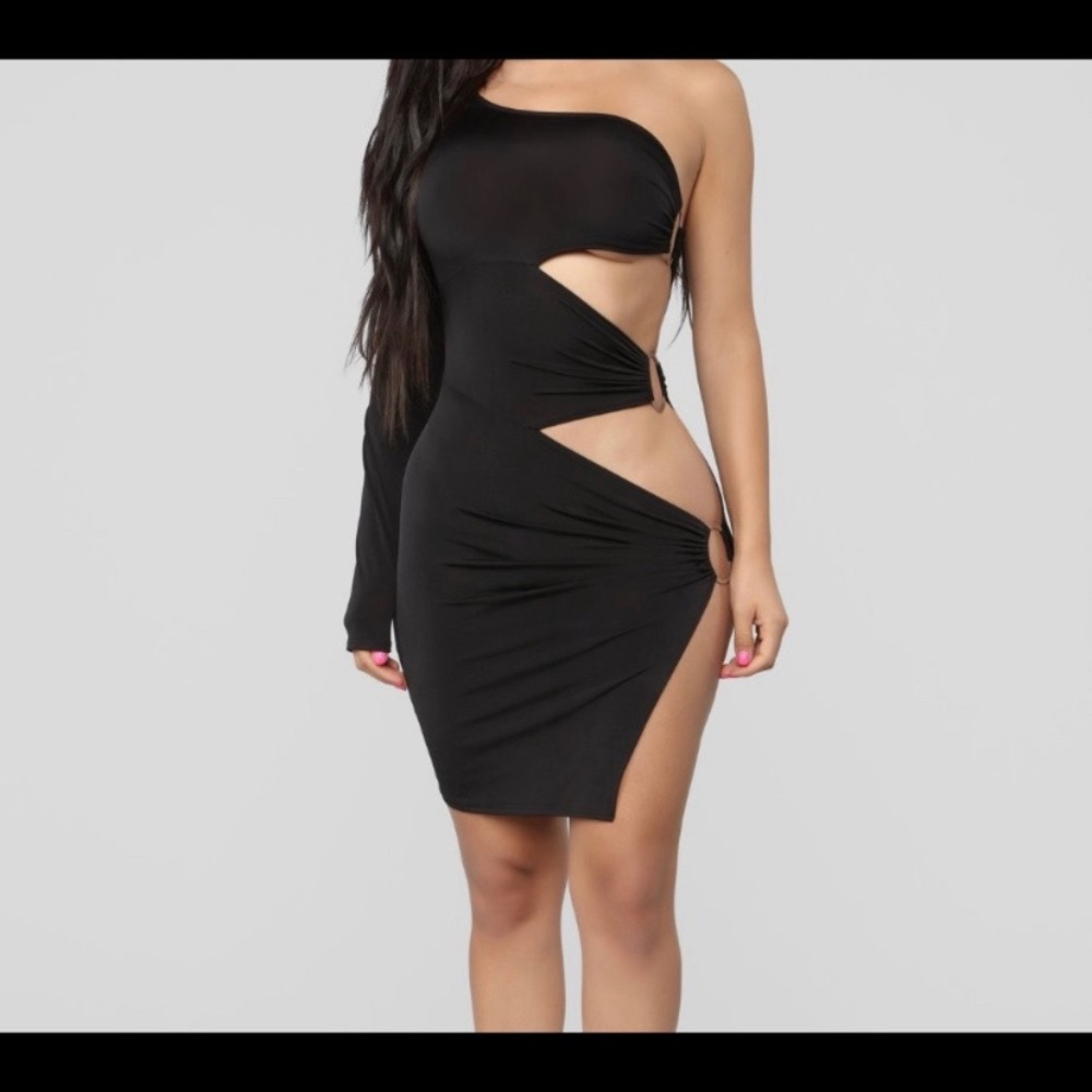 Oh my cut out Fashion Nova Dress
